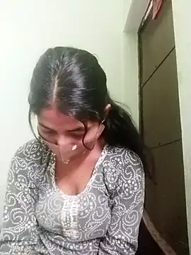 Kitti-Sharma online show from March 25, 2026, 8:42 am