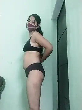 Kitti-Sharma online show from April 9, 2026, 1:49 pm