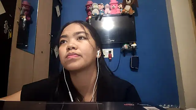 Snapshot of AntoninaDamewood chatting on February 11, 2026, 7:13 am AntoninaDamewood online show from February 11, 2026, 7:13 am