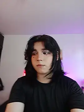 Daniellesins1 online show from February 17, 2026, 8:26 pm