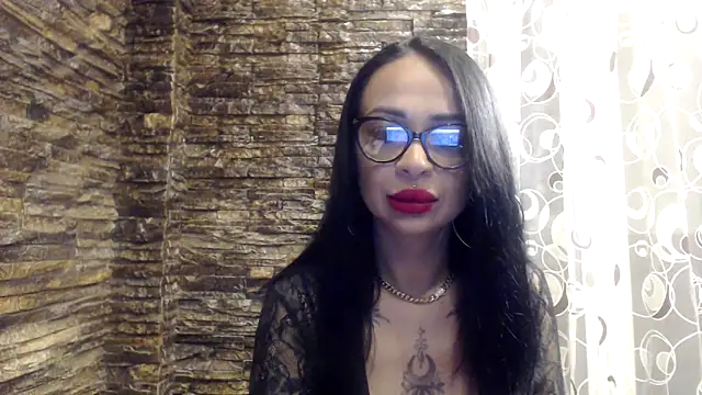 BrianaBloom online show from April 20, 2026, 6:53 pm