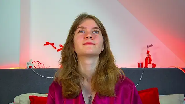 MilaMaelis online show from April 18, 2026, 6:28 am