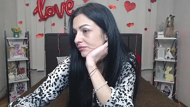 EvaClarkk online show from April 21, 2026, 5:14 am