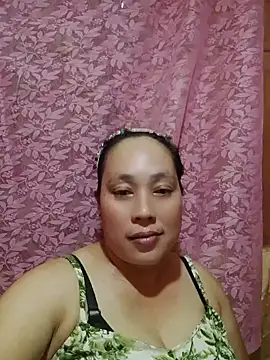 Snapshot of May_Bombs chatting on March 31, 2026, 7:09 am May Bombs online show from March 31, 2026, 7:09 am