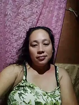 Snapshot of May_Bombs chatting on March 31, 2026, 7:58 pm May Bombs online show from March 31, 2026, 7:58 pm