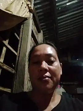 Snapshot of May_Bombs chatting on April 16, 2026, 12:06 pm May Bombs online show from April 16, 2026, 12:06 pm