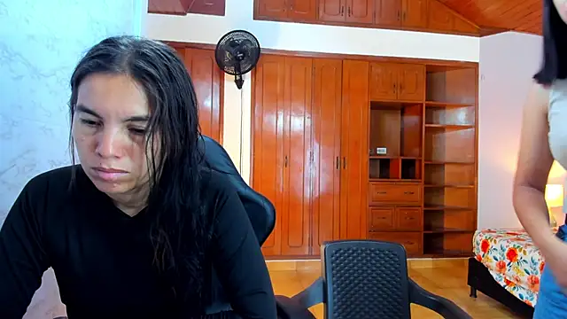 Emily and Soffy online show from April 11, 2026, 12:42 pm