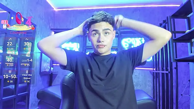 FemNoa online show from February 16, 2026, 8:05 pm