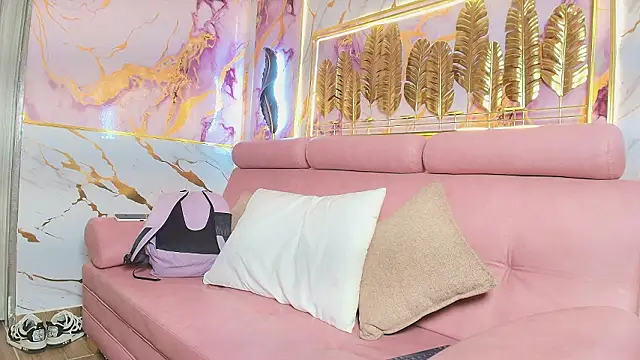 FemNoa online show from March 1, 2026, 1:46 pm