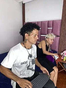 MaxyRyan online show from February 26, 2026, 12:59 pm