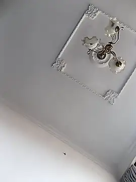 Im Anto online show from April 9, 2026, 10:04 pm