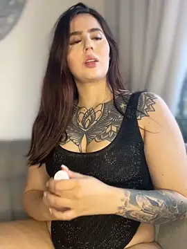Snapshot of Im_Anto chatting on June 6, 2026, 10:47 pm Im Anto online show from June 6, 2026, 10:47 pm