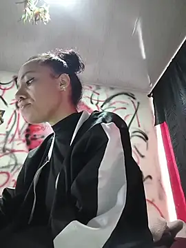 Snapshot of CharlotteKravizz chatting on February 26, 2026, 7:57 pm CharlotteKravizz online show from February 26, 2026, 7:57 pm