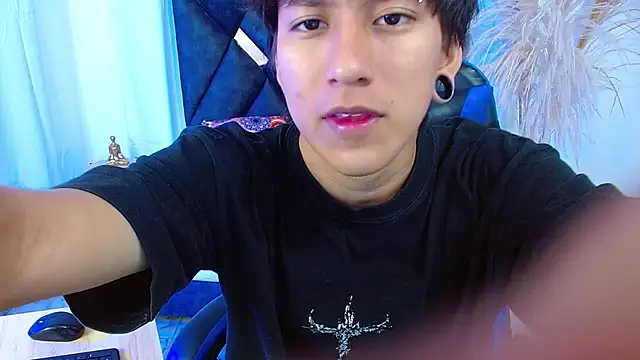 nikoo 18 online show from February 6, 2026, 1:25 pm