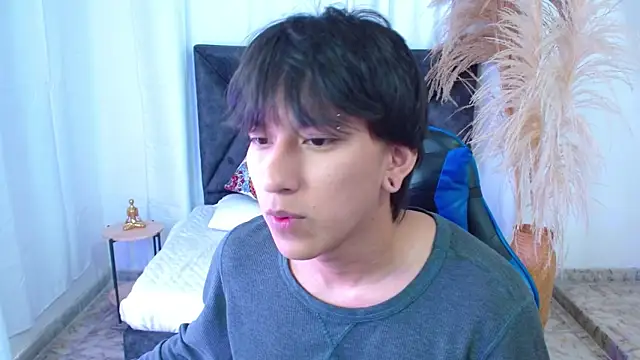 nikoo 18 online show from February 18, 2026, 1:40 pm