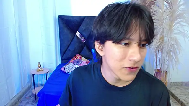 nikoo 18 online show from March 18, 2026, 1:58 pm