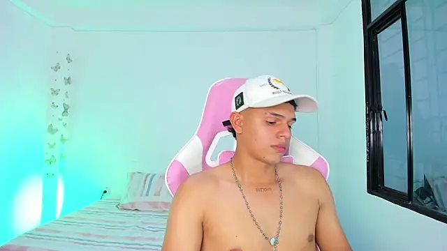 Adrian Prime  online show from February 4, 2026, 6:36 pm