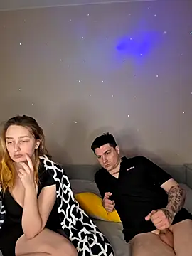 ToxyFoxyy online show from February 19, 2026, 2:35 pm