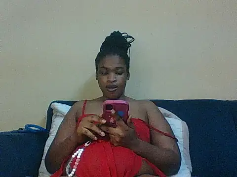 Juicylipss88 online show from February 14, 2026, 4:04 pm