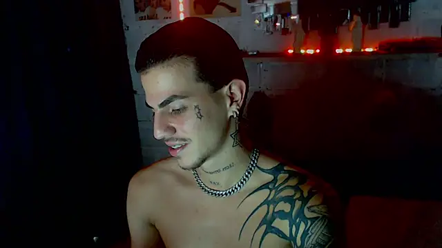 Snapshot of paul-mendezx chatting on February 7, 2026, 6:11 pm paul-mendezx online show from February 7, 2026, 6:11 pm