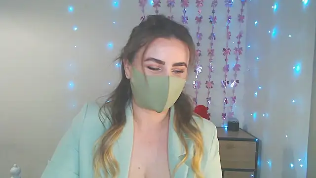 Snapshot of Avelina1 chatting on May 11, 2026, 8:31 am Avelina1 online show from May 11, 2026, 8:31 am