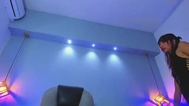 Wildkiitty online show from March 28, 2026, 2:33 am