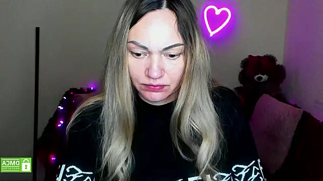 BlondMikey22 online show from February 5, 2026, 7:57 am