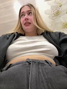 blonde exe online show from April 4, 2026, 10:57 am