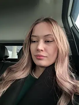 blonde exe online show from April 15, 2026, 3:41 pm