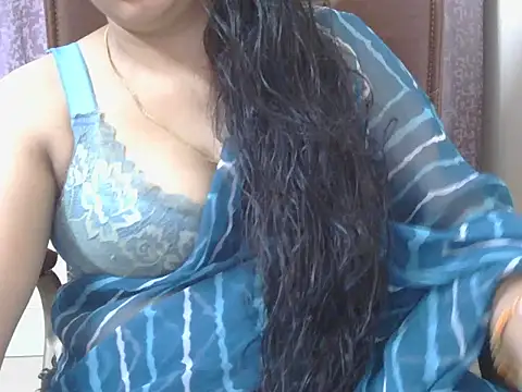 Cute Sheetal online show from June 9, 2026, 1:34 pm