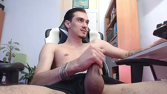 silasluxor online show from March 6, 2026, 9:06 am