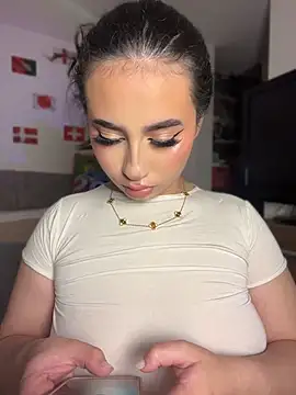Sofiia Vegaa online show from June 22, 2026, 2:35 am