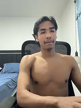 Snapshot of Pedestal_diamant chatting on February 13, 2026, 11:45 pm Pedestal diamant online show from February 13, 2026, 11:45 pm