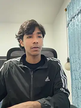 Snapshot of Pedestal_diamant chatting on February 21, 2026, 11:28 pm Pedestal diamant online show from February 21, 2026, 11:28 pm