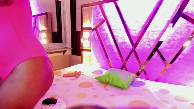 salem rosee online show from April 10, 2026, 7:13 am