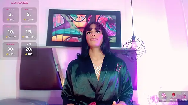 Snapshot of Zonce_shimer chatting on February 10, 2026, 3:43 am Zonce shimer online show from February 10, 2026, 3:43 am