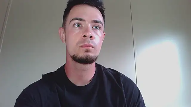 midnightsinz online show from March 11, 2026, 8:26 pm