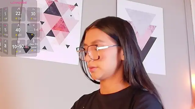 Snapshot of ThinPrincesss chatting on February 21, 2026, 12:50 pm ThinPrincesss online show from February 21, 2026, 12:50 pm