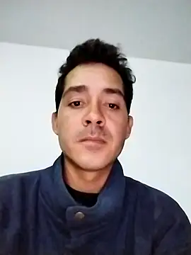 Snapshot of Santiago_vnz chatting on March 5, 2026, 1:23 am Santiago vnz online show from March 5, 2026, 1:23 am