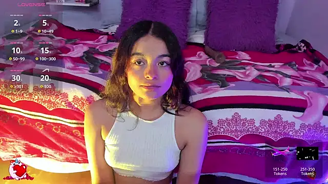 Snapshot of SophieAdamst chatting on March 2, 2026, 7:21 pm SophieAdamst online show from March 2, 2026, 7:21 pm