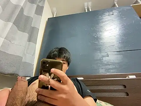 oyuto0831 online show from April 5, 2026, 4:04 pm