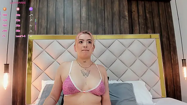 samanthaa rosee   online show from February 14, 2026, 4:09 am