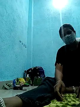 hotcoolcool2 online show from March 17, 2026, 6:39 am