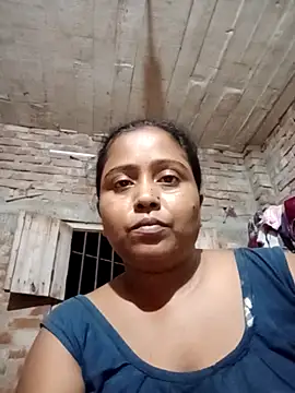 Snapshot of Puja_9999 chatting on July 9, 2026, 2:21 pm Puja 9999 online show from July 9, 2026, 2:21 pm