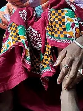 Snapshot of Sweet-runi chatting on February 19, 2026, 1:56 am Sweet-runi online show from February 19, 2026, 1:56 am