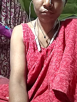 Sweet-runi online show from March 3, 2026, 4:46 pm