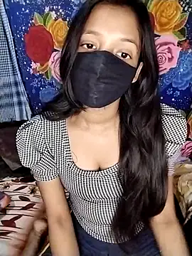 Snapshot of Naina-hott chatting on February 6, 2026, 8:12 pm Naina-hott online show from February 6, 2026, 8:12 pm