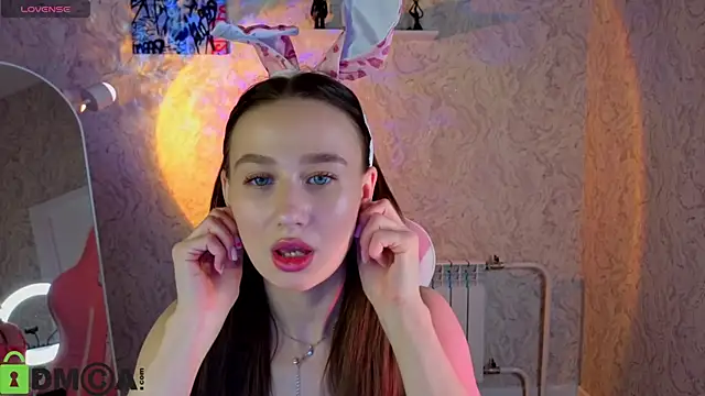  Kiki angel  online show from March 6, 2026, 9:28 am