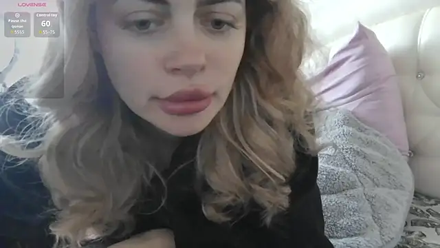 ShamlesssAdell online show from March 21, 2026, 8:19 am