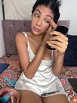 Snapshot of Britney__Latina chatting on February 25, 2026, 1:37 am Britney Latina online show from February 25, 2026, 1:37 am